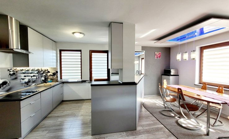 dom na sprzedaż - Bełchatów